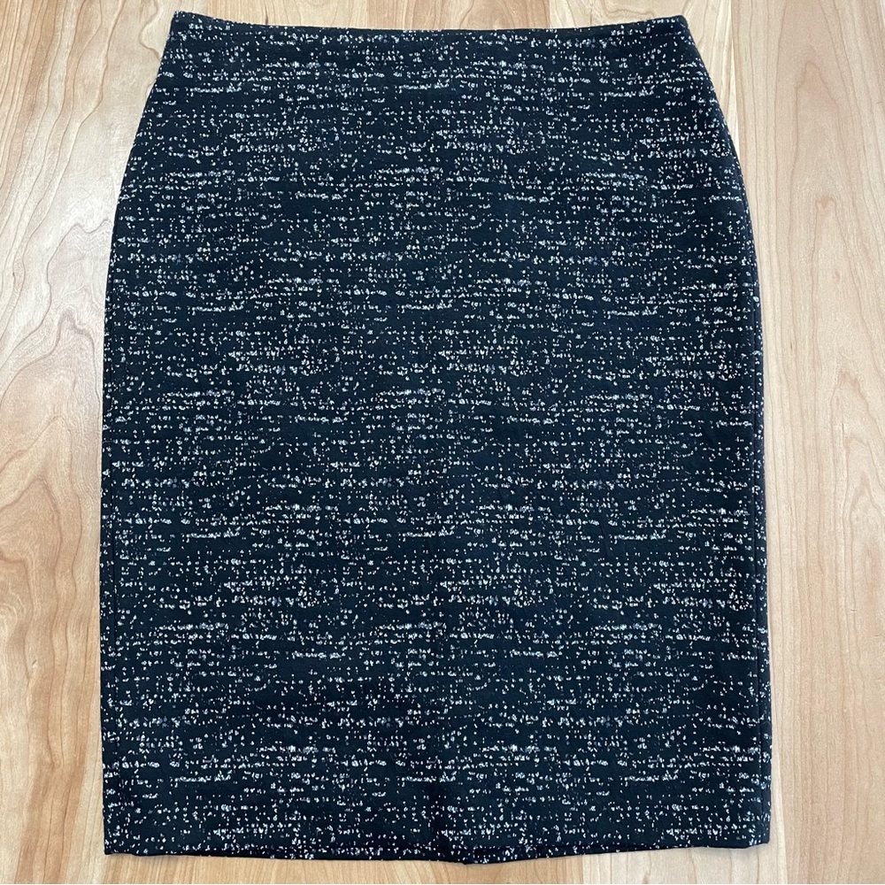 Vince Camuto Skirt Women’s Sz 4 Black Speckled Lined Knee Length Pencil Career